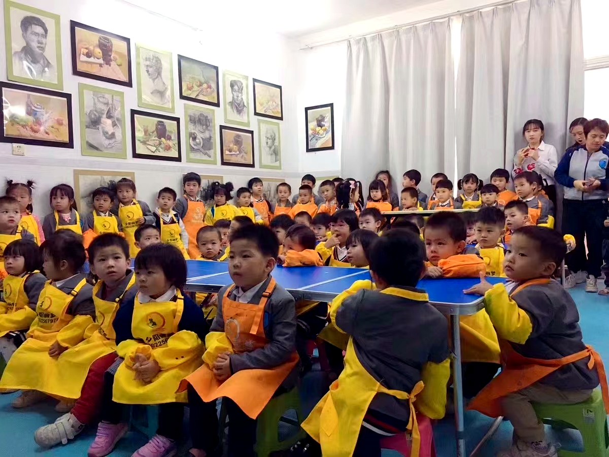 幼儿园与学校美育项目课堂现场
